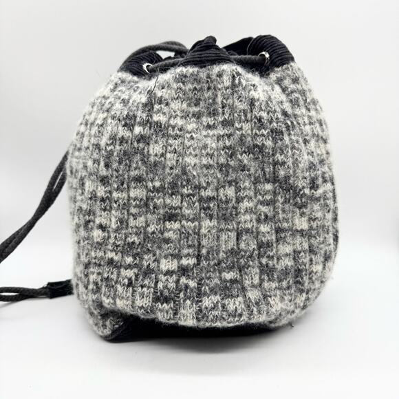 Y2K Artsy Boho Hippie Knit Wool Drawstring Backpack Bag Grey/Black - Medium - Picture 1 of 13